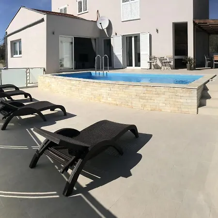 Poolincluded Anpero *